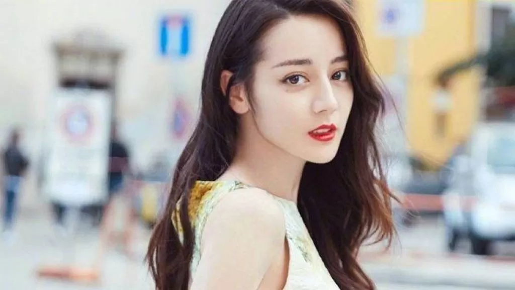 Dilruba Dilmurat Hamilelik Söylentilerini Yalanladı..